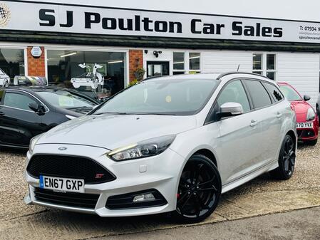 FORD FOCUS 2.0 T EcoBoost ST-3