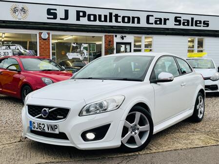 VOLVO C30 1.6 D2 R-Design Lux