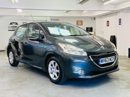 PEUGEOT 208 1.2 VTi Active